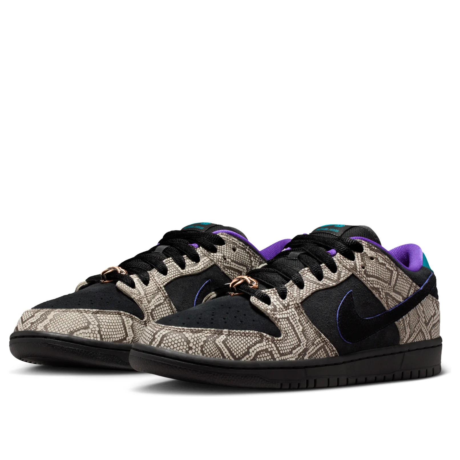 Nike SB Dunk Low x Dashawn Jordan 'String / Black' IB6208-200